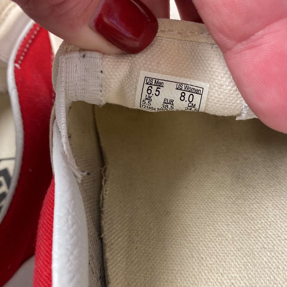 Vans - Picture 2 of 5